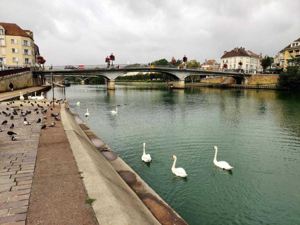 Charmant 2 Pieces A Quelques Minutes De Disneyland. Lagny-sur-Marne Exterior photo